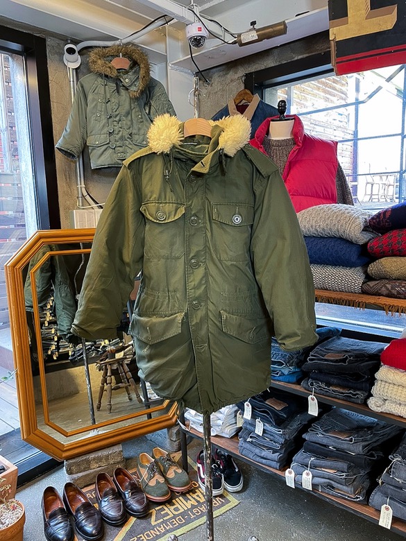 80&#039;S CANADIAN ARMY EXTREME COLD WEATHER PARKA(S)